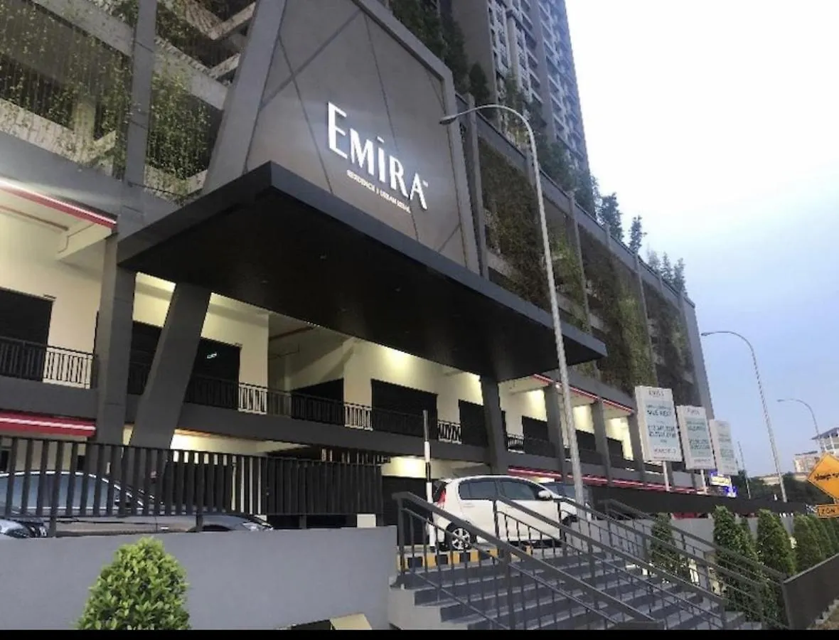 Luxury Homestay At Emira Residence Shah Alam 0*,  Malaysia